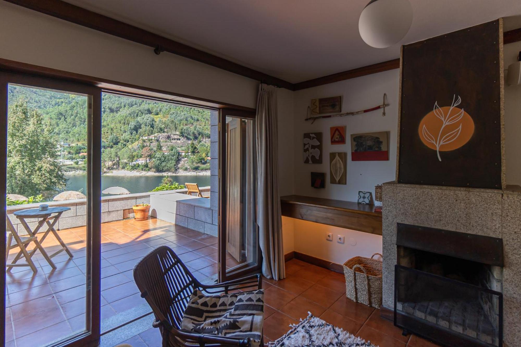 Selina Geres Hotel Terras de Bouro Bilik gambar